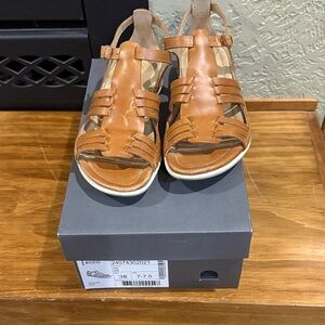 Ecco Tan Leather Strappy Sandals sz 38
